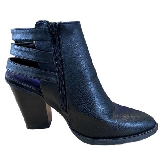 Wild diva strapy booties  4” chunky block heel rounded pointy toe size 8 - Picture 3 of 7